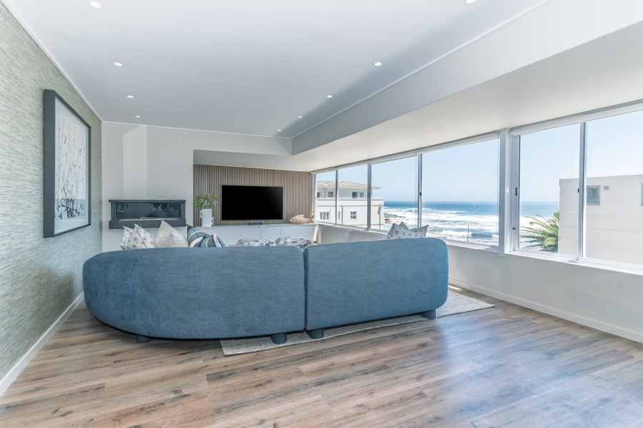 To Let 3 Bedroom Property for Rent in Sea Point Western Cape